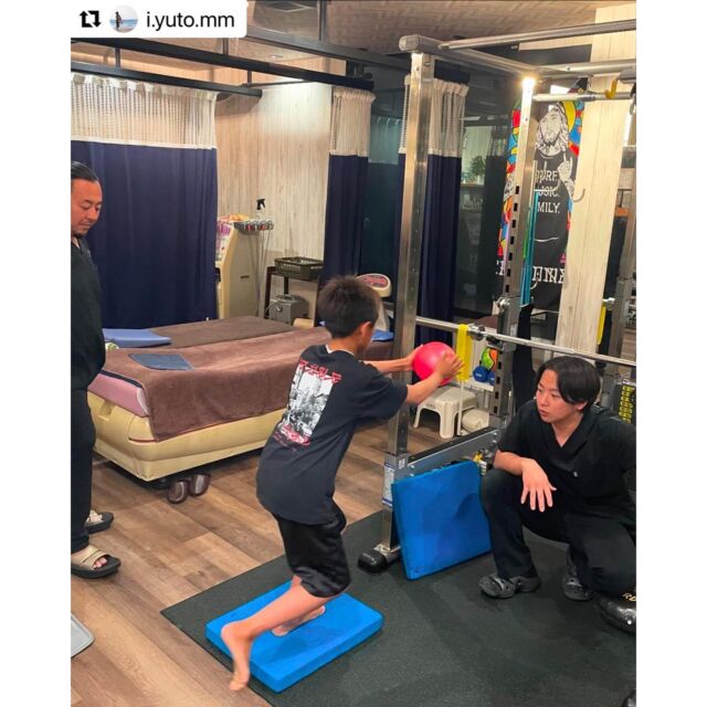 T.A.S.整骨院 サポート選手 伊地知 佑斗 @yuto_izichisurfrmd 
種目 : サーフィン

佑斗の本気をサポートします！

一緒に世界を目指そう！！

皆様応援よろしくお願いいたします！！🏄‍♂️🤙✨

#Repost @i.yuto.mm with @use.repost
・・・
@yuto_izichisurfrmd を
tas整骨院様にサポートして頂く事が決まりました✨

初めてのトレーニングに木曜日
行ってきました🚗³₃

初回はインナーマッスルをメインに
行ってもらいました！
ヒロさん、けいすけ君に1時間みっちり
鍛えてもらいました！！

やっぱりプロが行うトレーニングは
ちがう！！

とっても有意義な時間でした！

これからもよろしくお願いいたします🙇‍♀️🙇‍♀️

@rmdsurfboard 
@rjsurfcollege 
@tas_seikotsuin 
@tas.hiro 
@tasplus_kagoshima 
@surf8.jp 
@isurferjapan